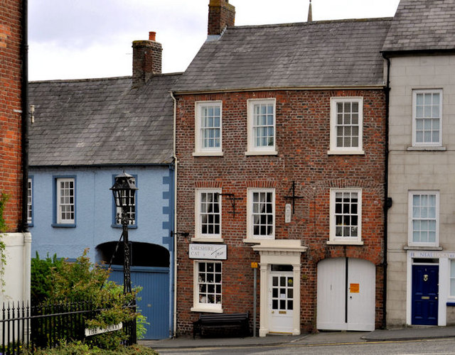 File:No 32 Main Street, Hillsborough - geograph.org.uk - 2376734.jpg