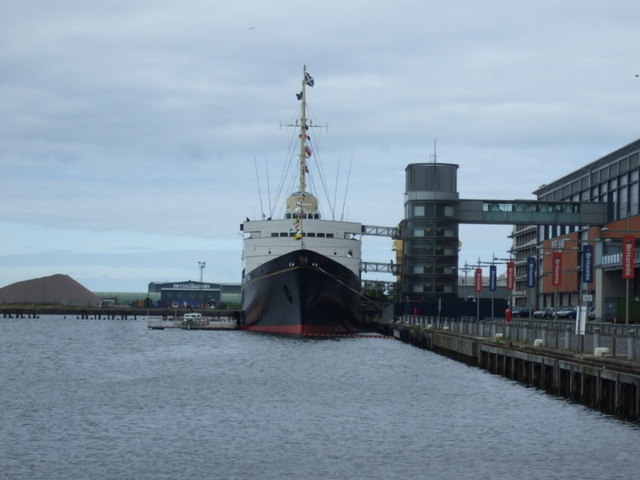 File:Royal Yacht Britannia, Port of Leith - geograph.org.uk - 3542261.jpg