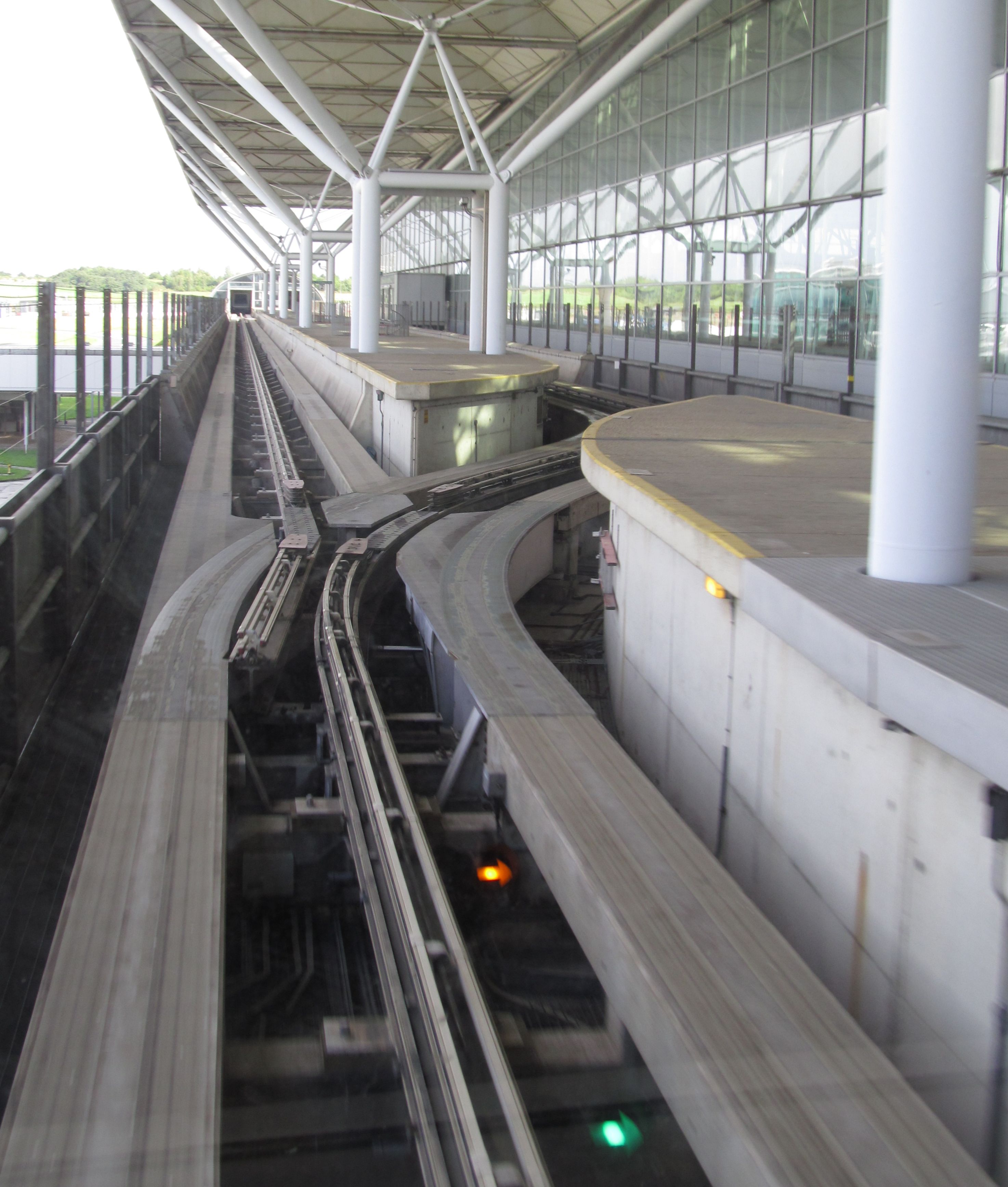 File:Stansted Airport Transit System switch.JPG - Wikipedia