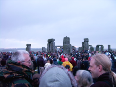 File:Stonehenge summer solstice 2006.jpg