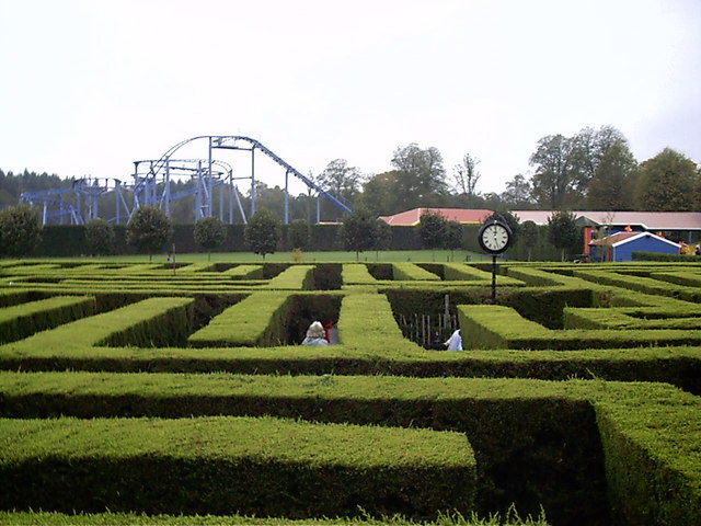 The maze from the viewing platform at Paulton's Park. New Forest, UK