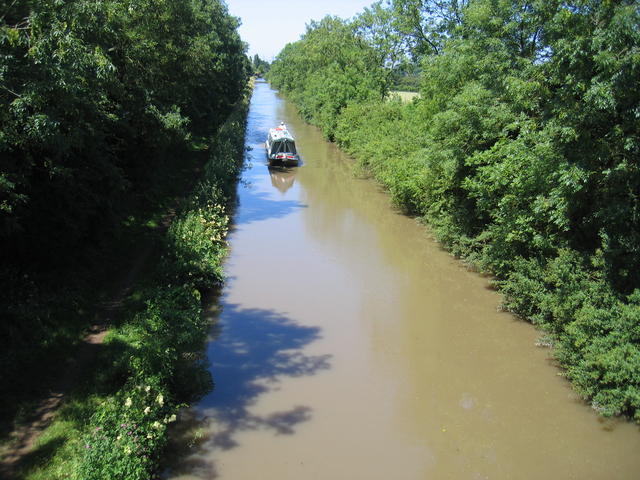 File:The Oxford Canal near Sowe Common - geograph.org.uk - 201401.jpg