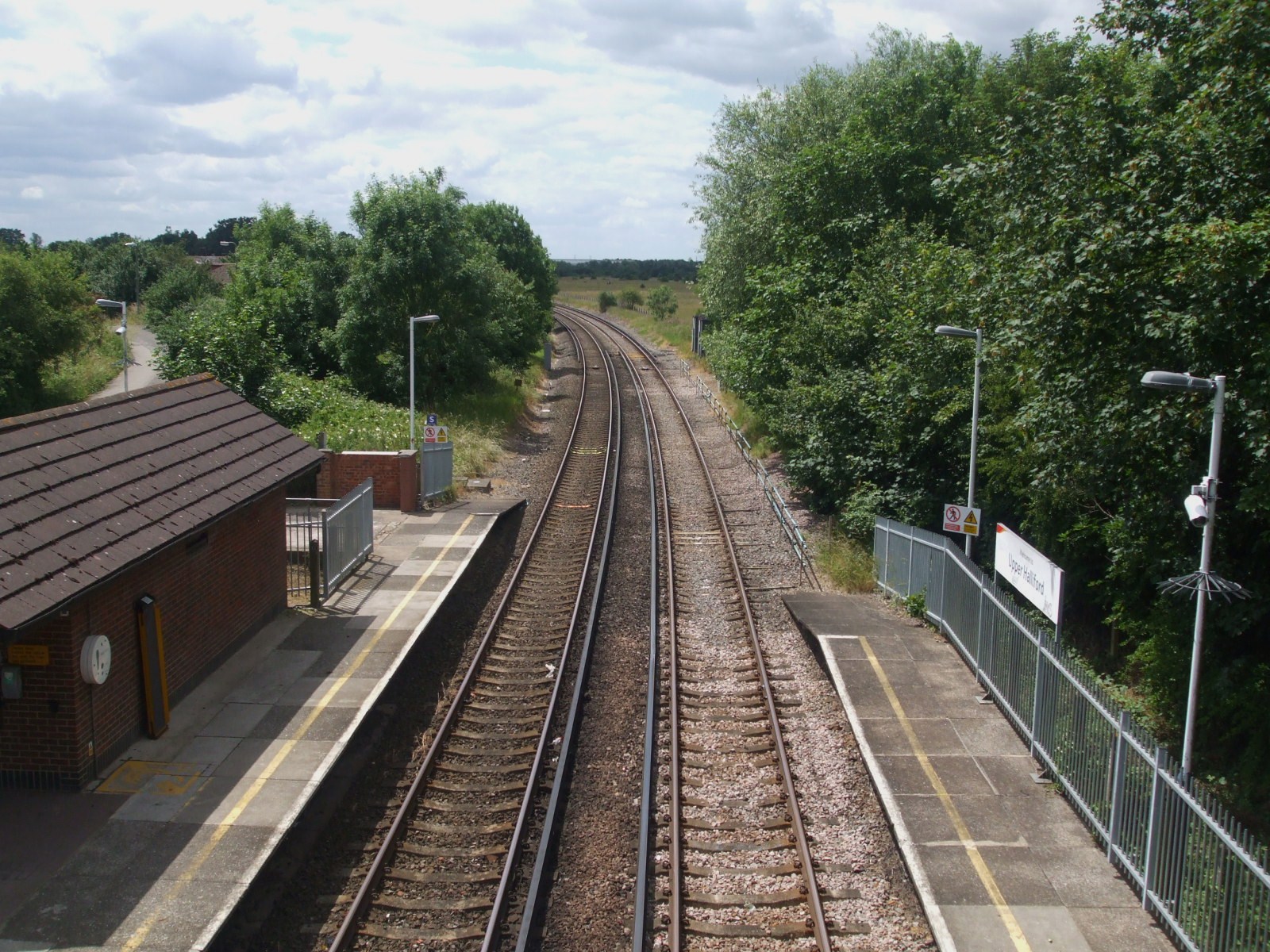 Kempton Park Railway Station Photo Hampton to Sunbury and Shepperton Line. 2