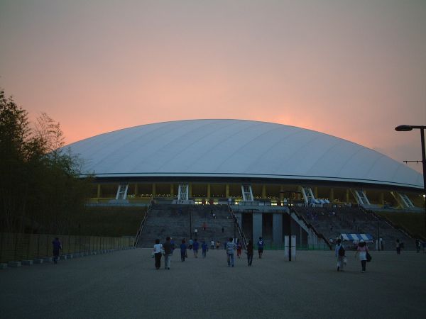 File:Ōita Stadium outside view.jpg