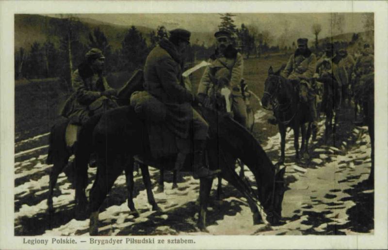 File:01914 Polnische Legion-Brigardier Pilsudski mit Stab.jpg