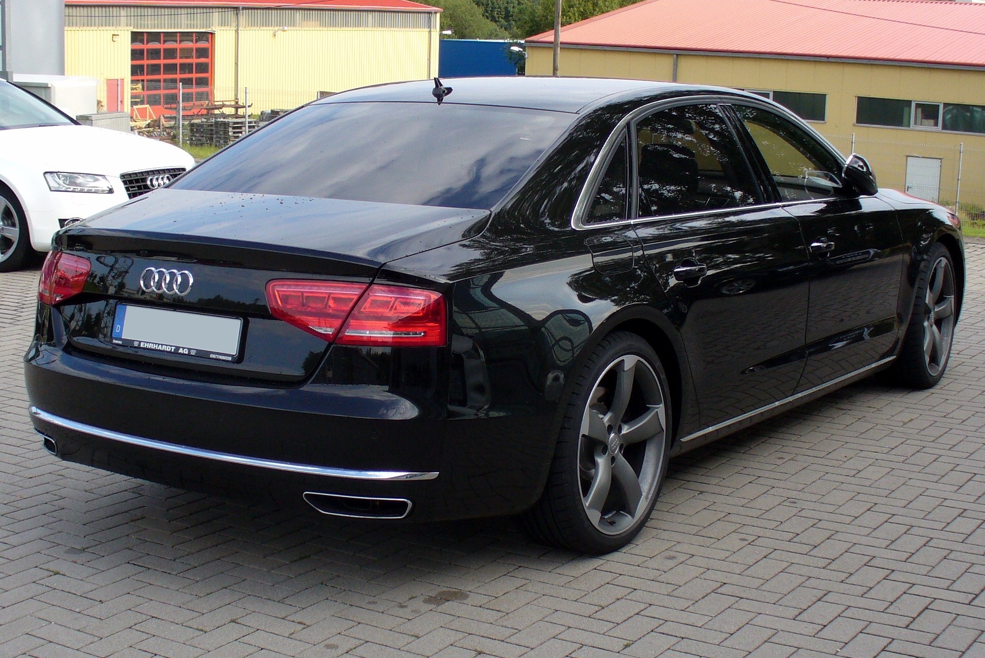 Audi a8 w12 quattro