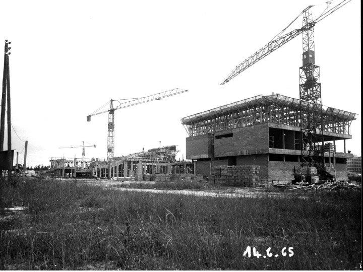 Construction de l'ENSP à Rennes - 1965. Crédit photographique : Direction de la communication EHESP