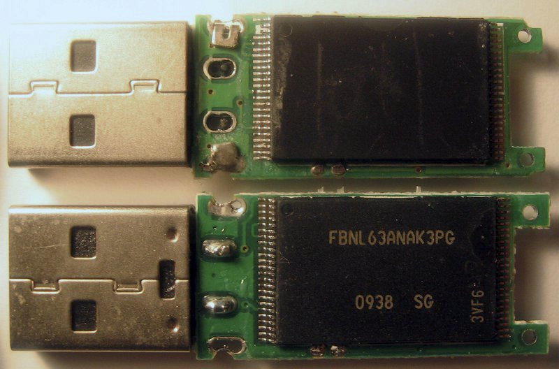 File:Fake flash USB drives flash memory side.jpg - Wikimedia Commons
