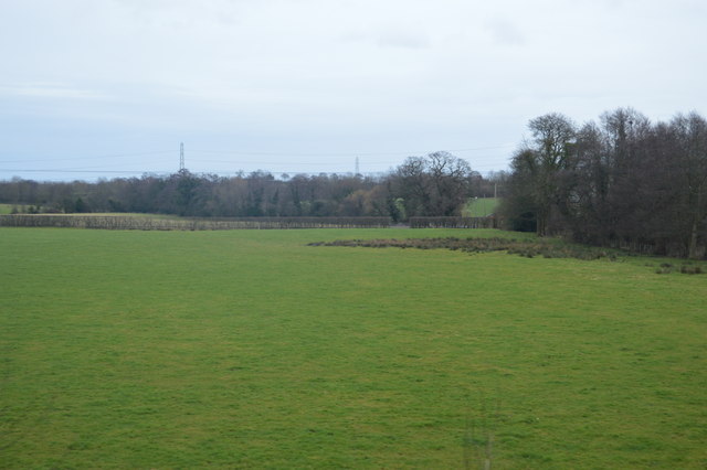 File:Farmland north of Ruabon - geograph.org.uk - 4473165.jpg