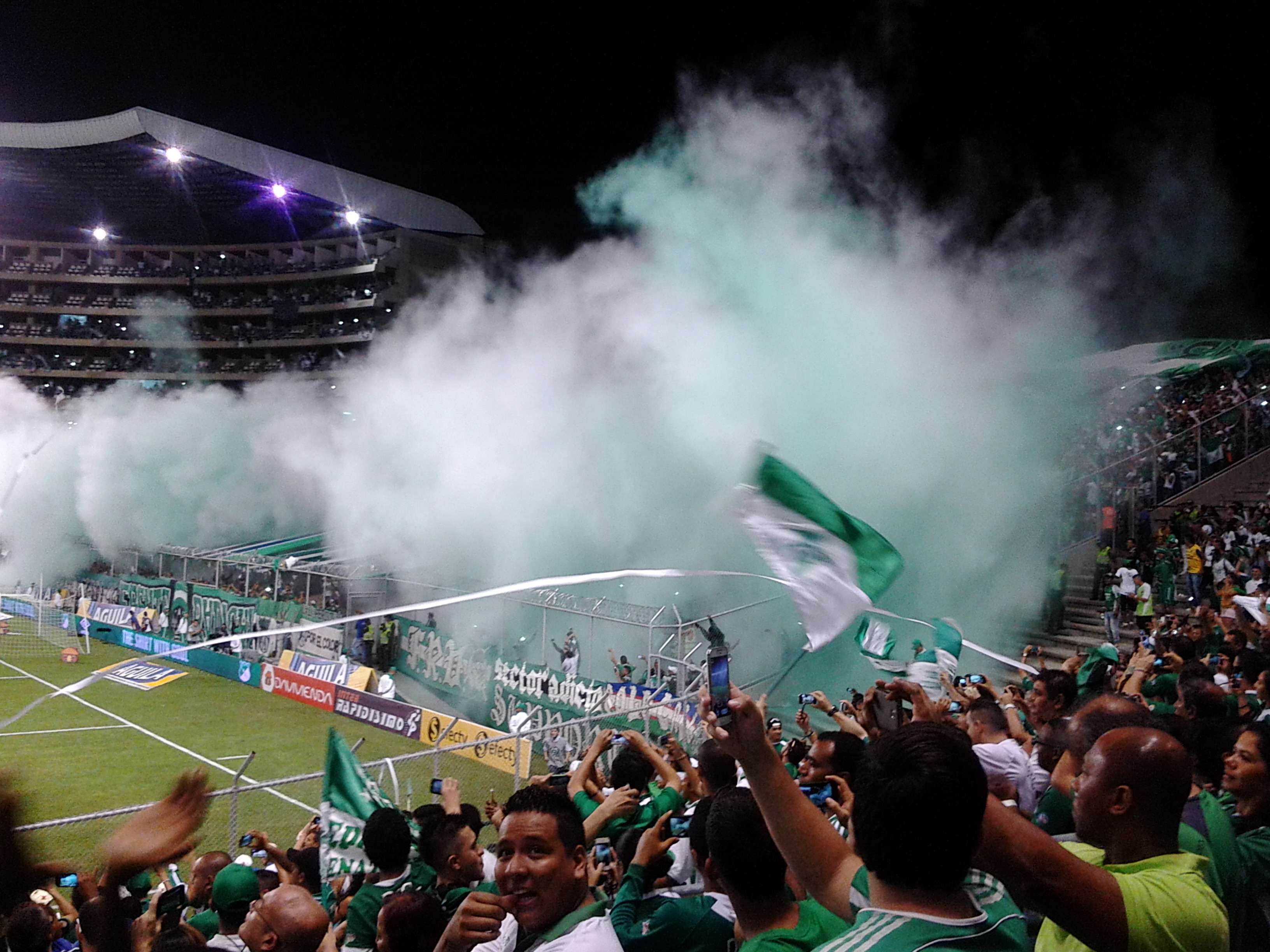 File:Final Liga Águila 2015-I Glorioso Deportivo Cali vs medellín  -  Wikimedia Commons