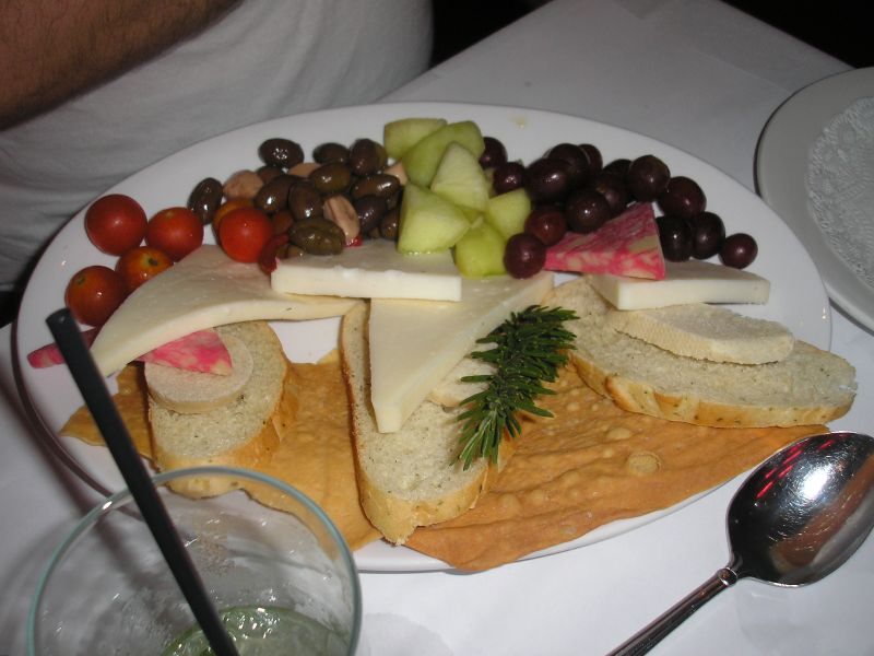 File:Food at Agio - 2007 04.jpg