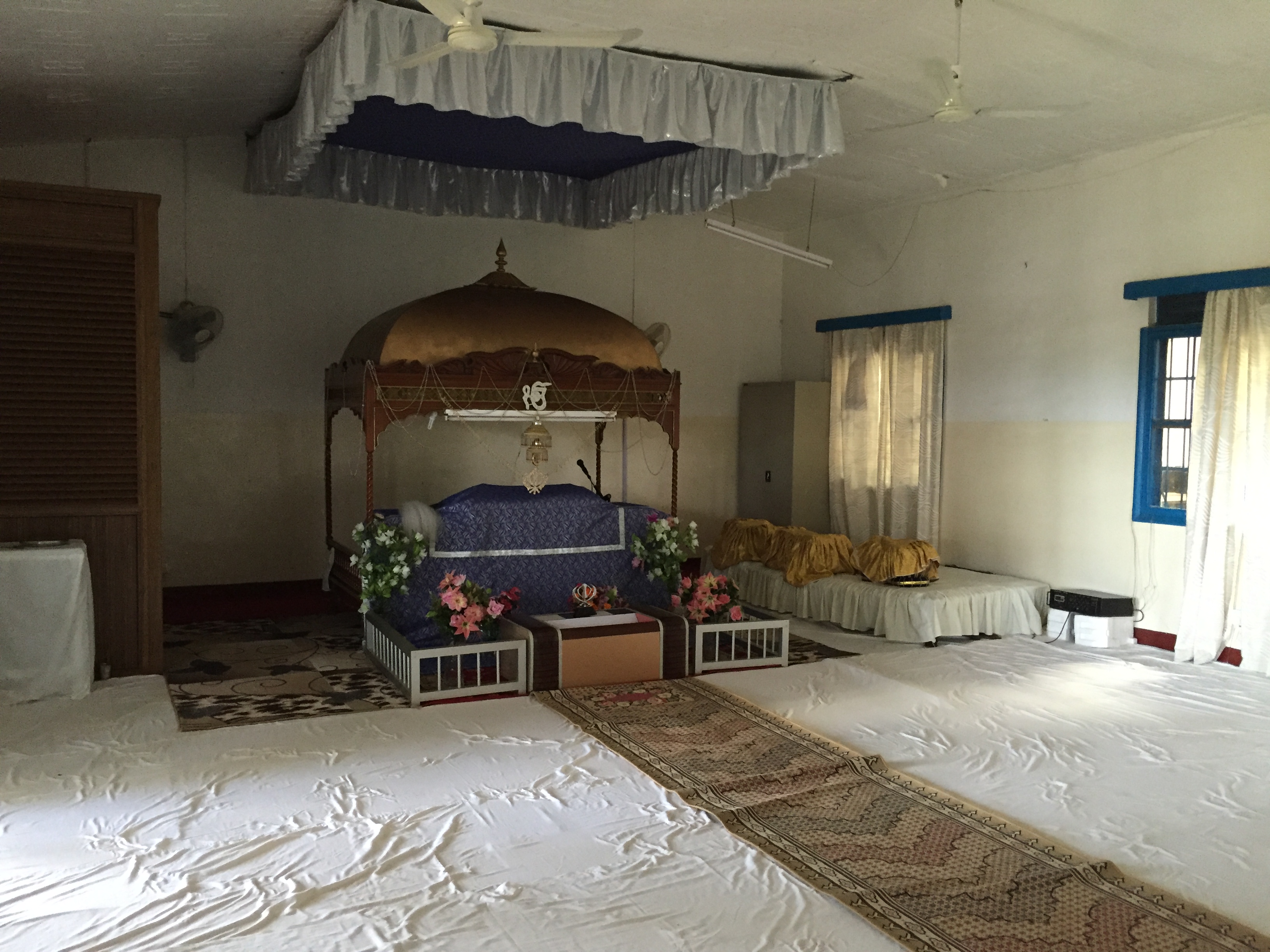 File Gurudwara in Entebbe Uganda Inside jpeg 