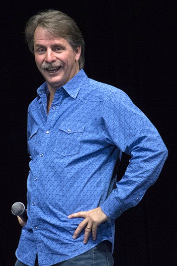 File:Jeff Foxworthy at Resch Center.jpg