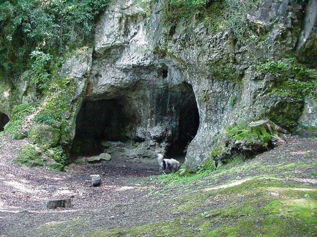 King Arthur's Cave - Atlas Obscura