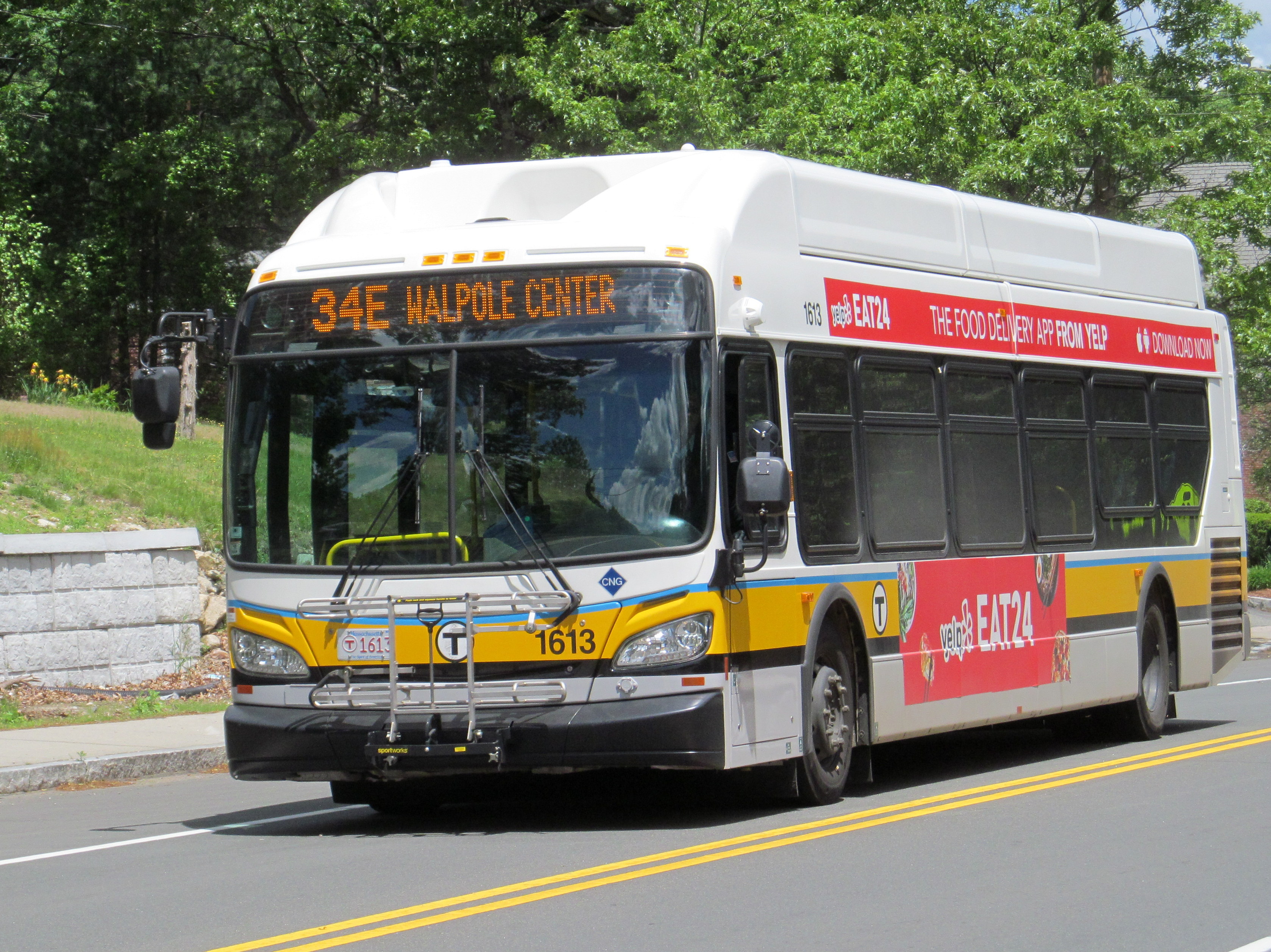 File:MBTA route 34E bus in Islington (2), June 2017.JPG