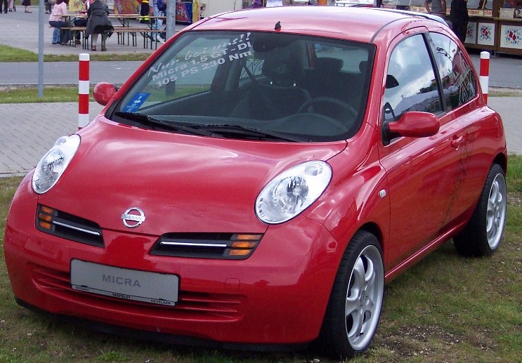 File:Nissan Micra 2005 red vl.jpg - Wikimedia Commons