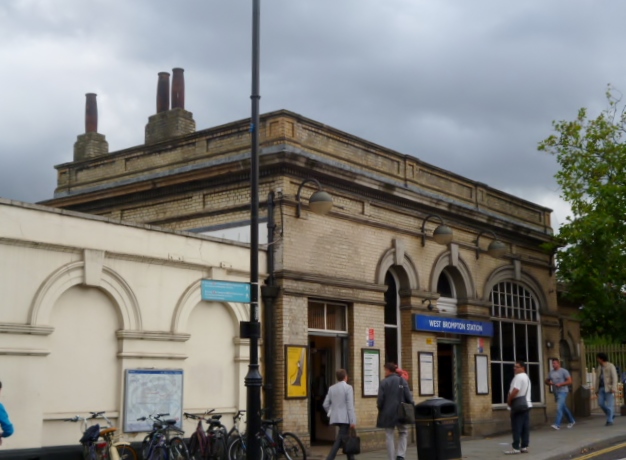 File:Outside West Brompton Underground Station, Old Brompton Road SW5 - geograph.org.uk - 3603011.jpg