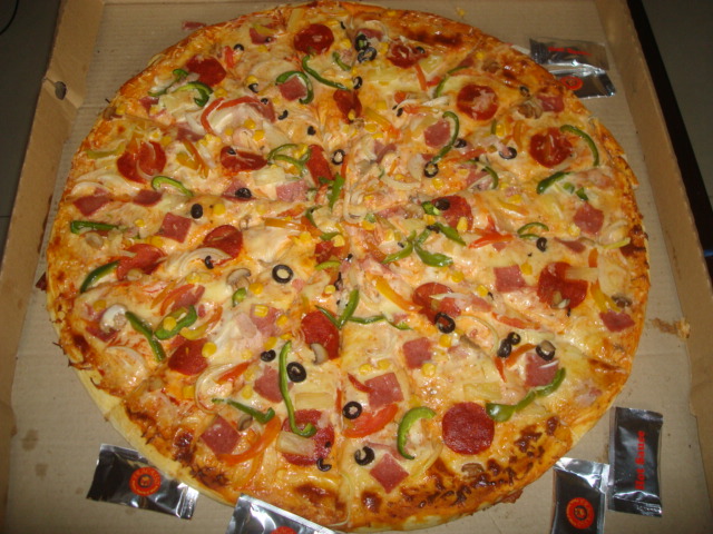 File:Pizza (27).jpg