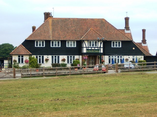 The Sir Walter Tyrrell Public House - geograph.org.uk - 332637