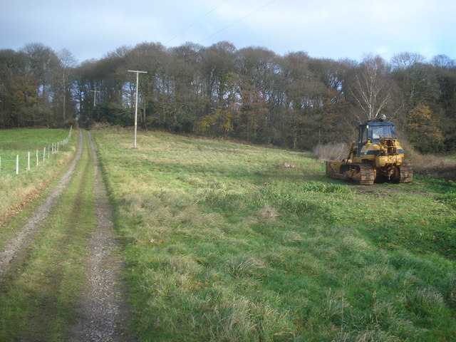 File:Track to Howler's Heath - geograph.org.uk - 627883.jpg