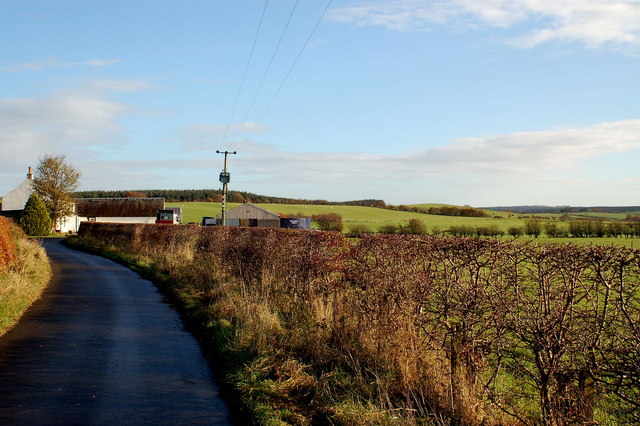 File:Wyllieland Farm - geograph.org.uk - 276533.jpg