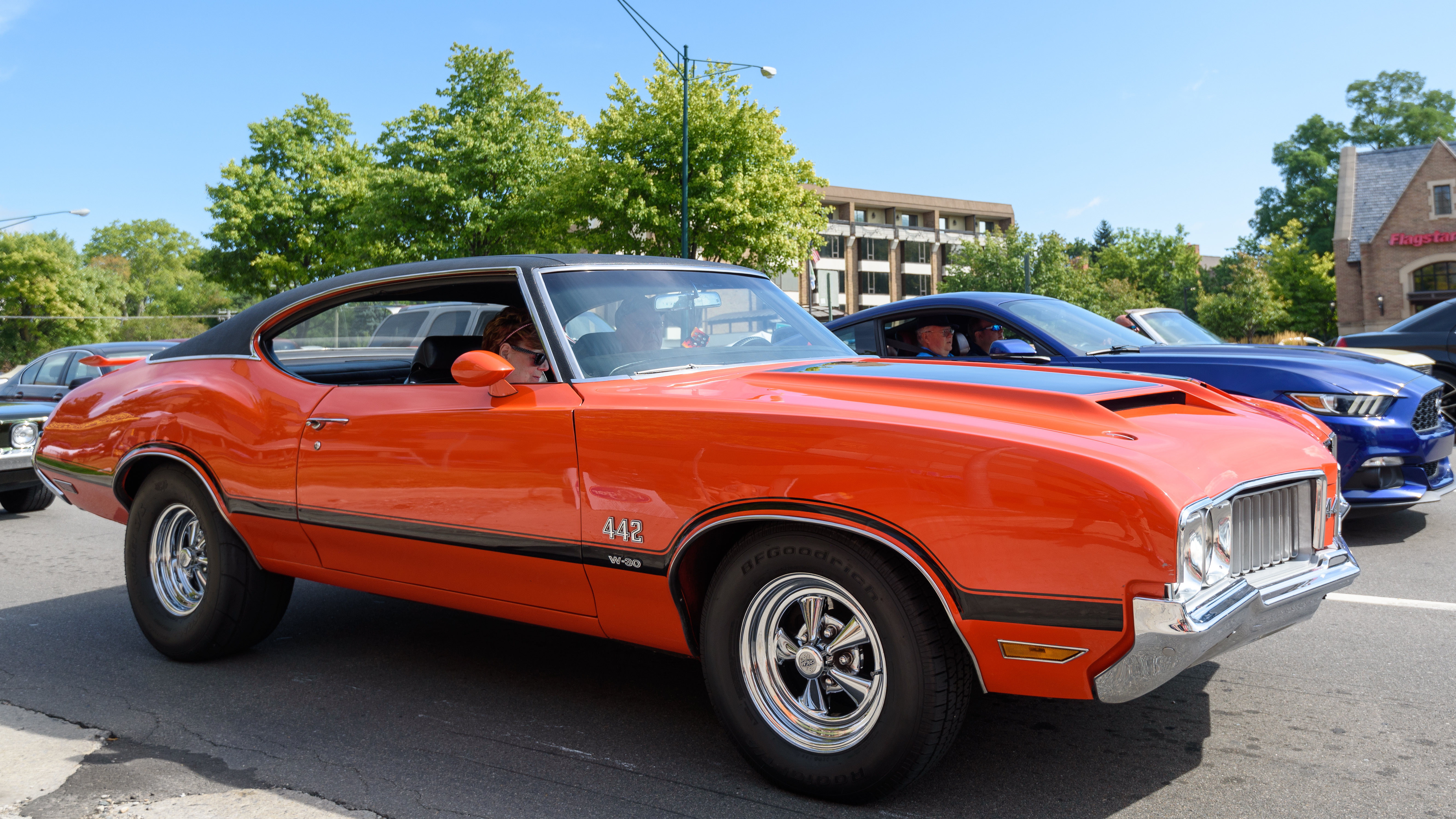 Oldsmobile 442 w 30