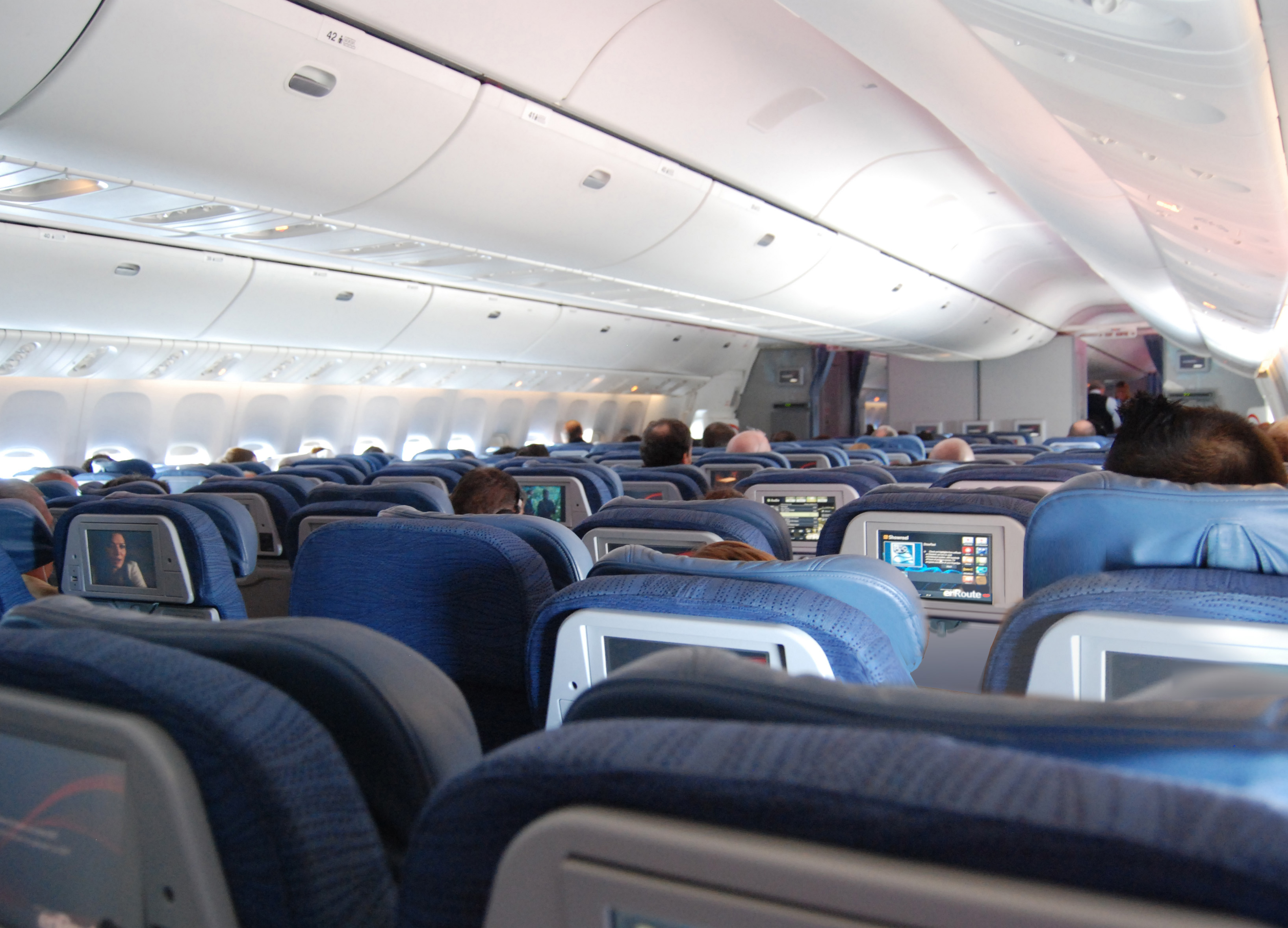 File Air Canada Economy Interior 777 Jpg Wikimedia Commons