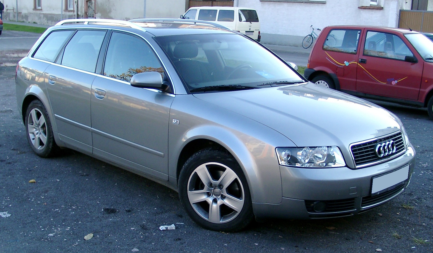 File:Audi A4 B6 Kombi front 20071115.jpg - Wikimedia Commons
