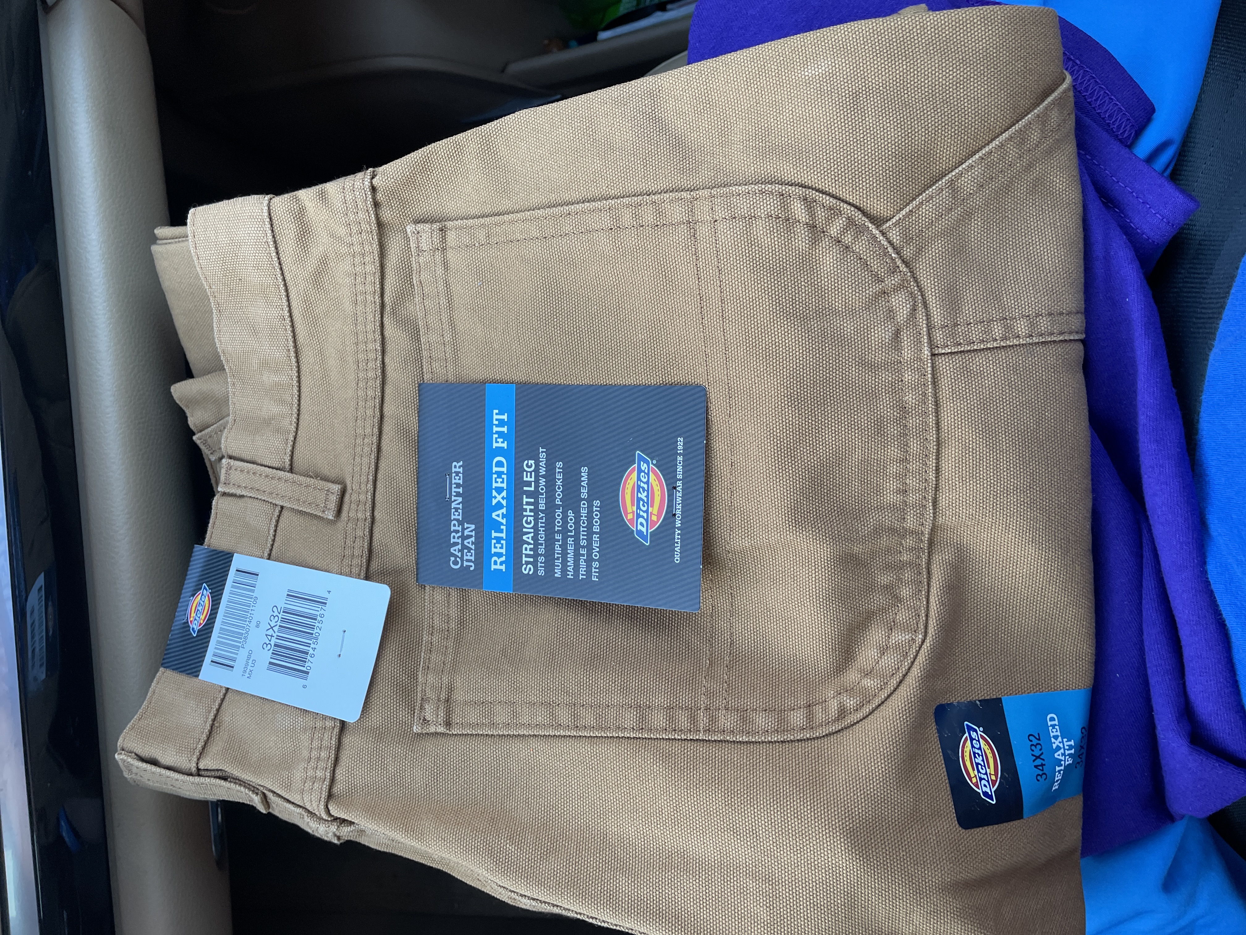 Carpenter jeans Vs Cargo Pants – Comparison