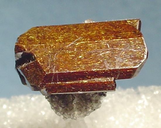 File:Buergerite-238918.jpg