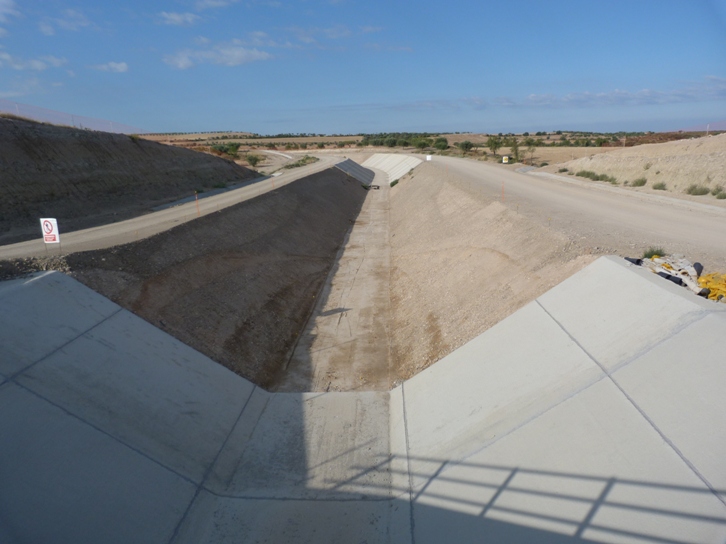 File:Canal Segarra-Garrigues.jpg