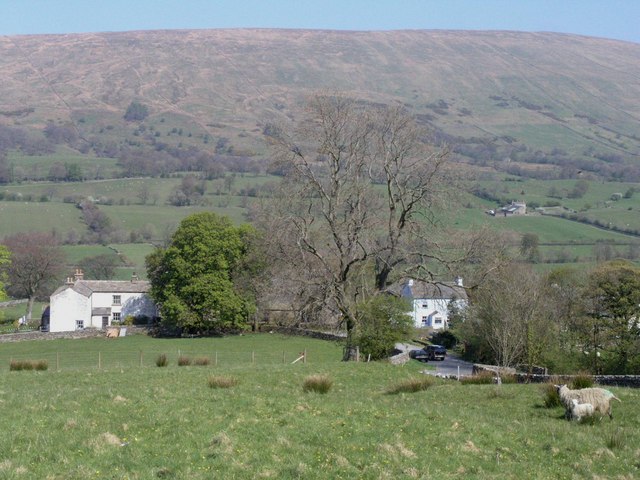 File:Dentdale with Gawthrop in foreground - geograph.org.uk - 1285303.jpg