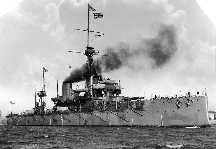 File:HMS Dreadnought (1906).jpg