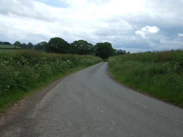 File:Heading south towards Hollington - geograph.org.uk - 4578962.jpg