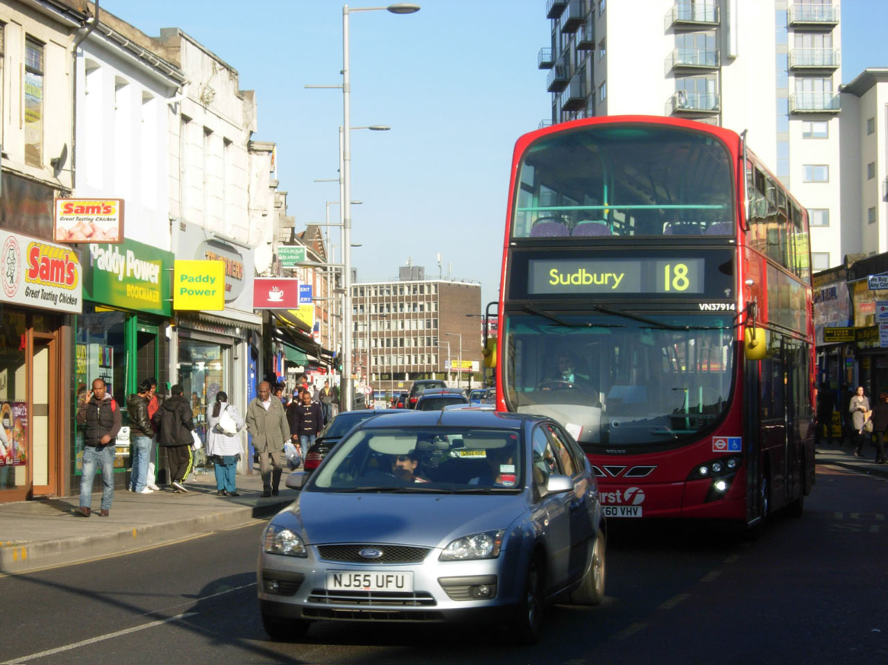 File High Road Wembley geograph 2659586.jpg