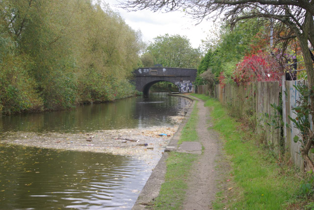 File:Prince William Henry Bridge, Coventry Canal - geograph.org.uk - 1017415.jpg