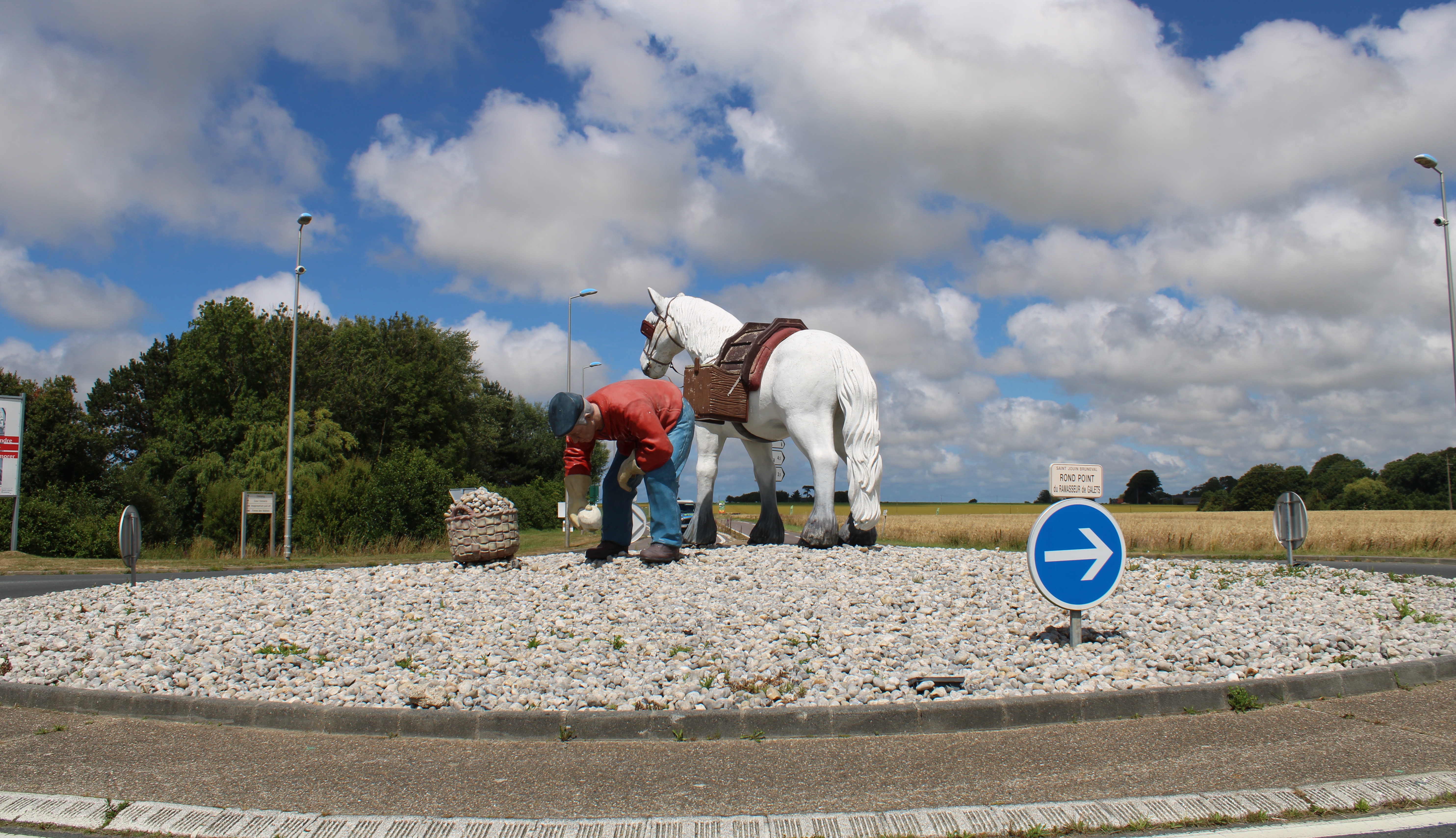 File:Rond-point des Clous.jpg - Wikimedia Commons