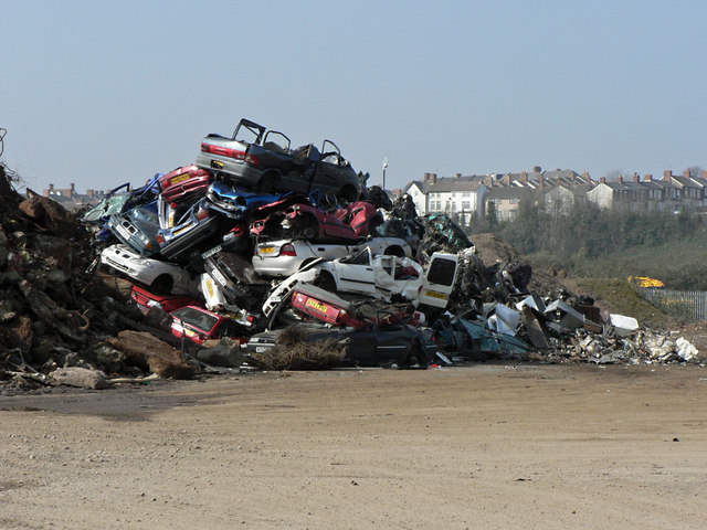 File:Scrap vehicles at Barry Docks - geograph.org.uk - 1210654.jpg