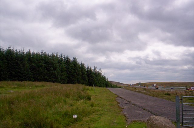 File:Shap Summit - geograph.org.uk - 535853.jpg