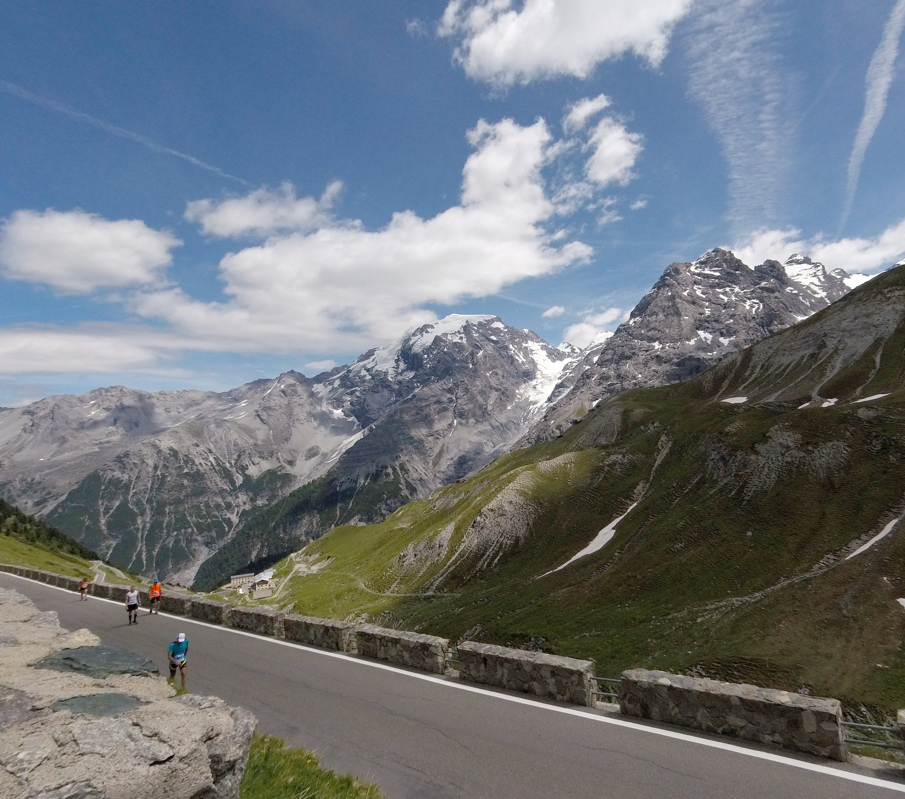 Vista stelvio. Перевал Стельвио Италия. Стельвио Италия, Трансфагараш, Сочи. Национальный парк Стельвио. Перевал Стельвио на карте.