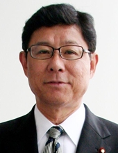 File:Tsuyoshi Takagi 201309.jpg