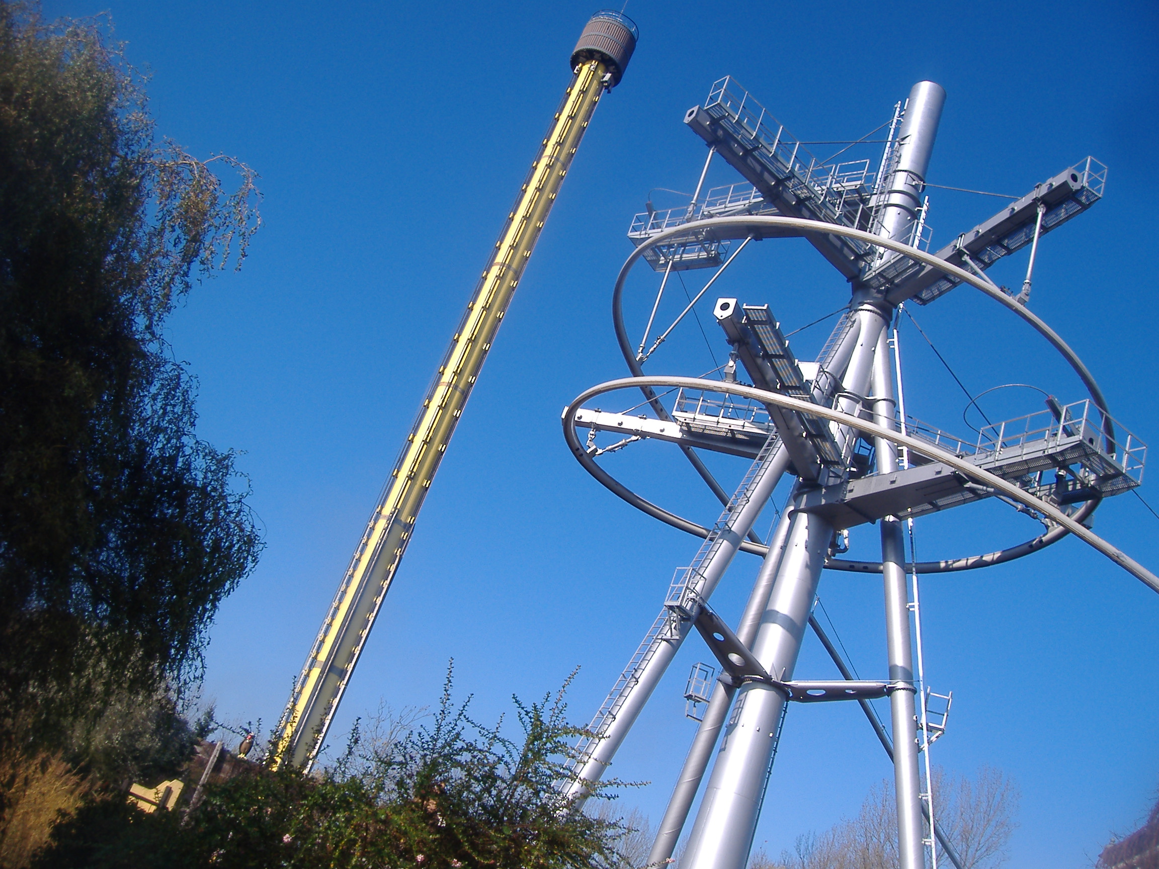 File Walibi Belgium Vertigo 01 .JPG Wikimedia Commons