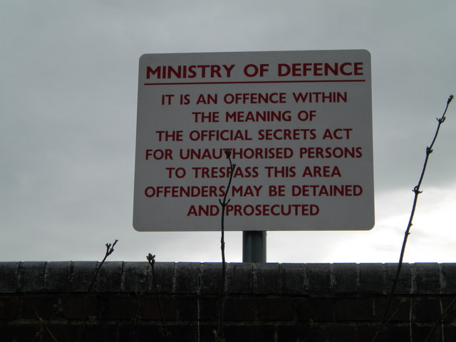 File:Warning sign, Brock Barracks, Oxford Road, Reading - geograph.org.uk - 1769653.jpg