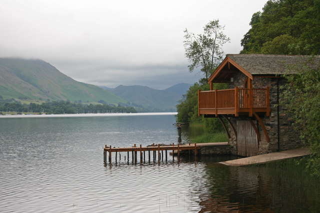 File:Waterfoot boathouse - geograph.org.uk - 1373225.jpg