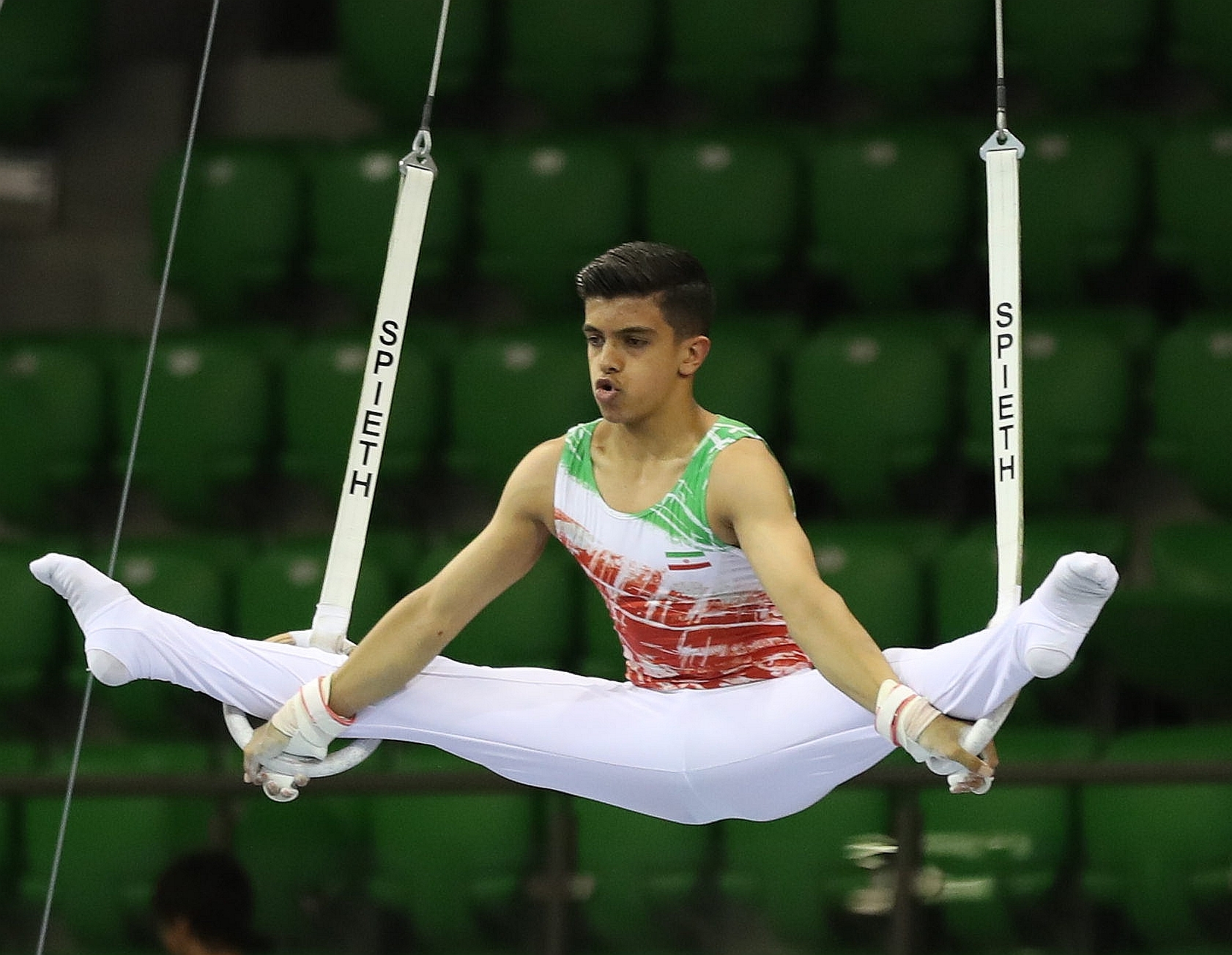 Александр Белов спортивная гимнастика