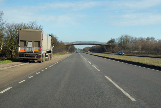 File:A505 heading north-east - geograph.org.uk - 5683436.jpg