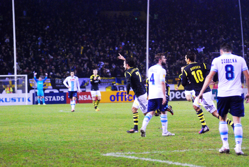 File:AIK Danielsson equalizes against Napoli (2012).jpg