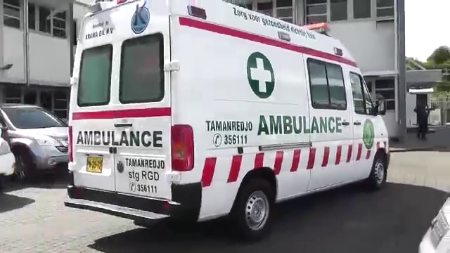 File:Ambulance Commewijne 5m00s.png