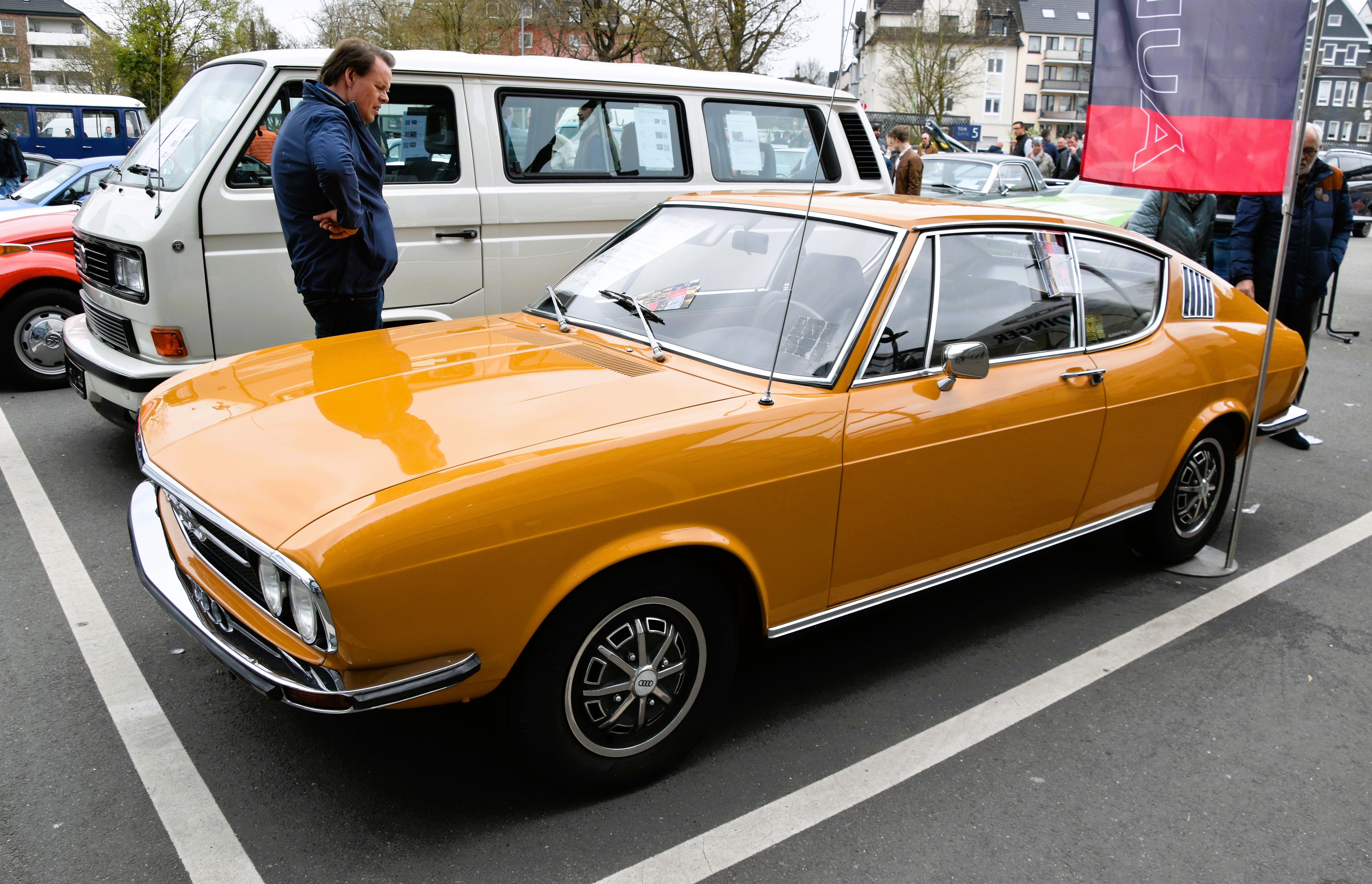 File:Audi 100 S Coupé (1971) (52857001954).jpg - Wikimedia Commons