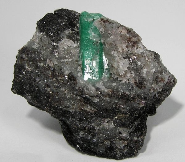 File:Beryl-209767.jpg